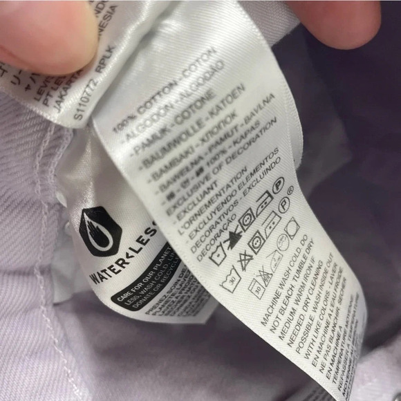 NEW Levi’s 501 High Rise Shorts Raw Hem Size 32 - Picture 5 of 11